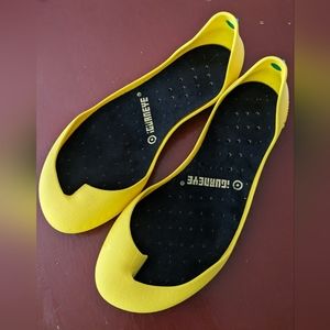 Iguaneye Freshoes Yellow Sun with Vegan black liner. NEW ☀️